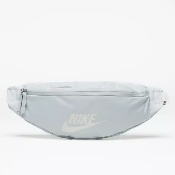 Nike Gray Waist Bag - Picture 1 of 5